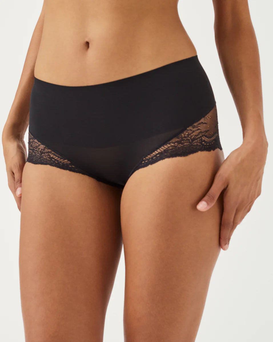 Slip Donna a Vita Alta in pizzo Lisciante Invisibile®